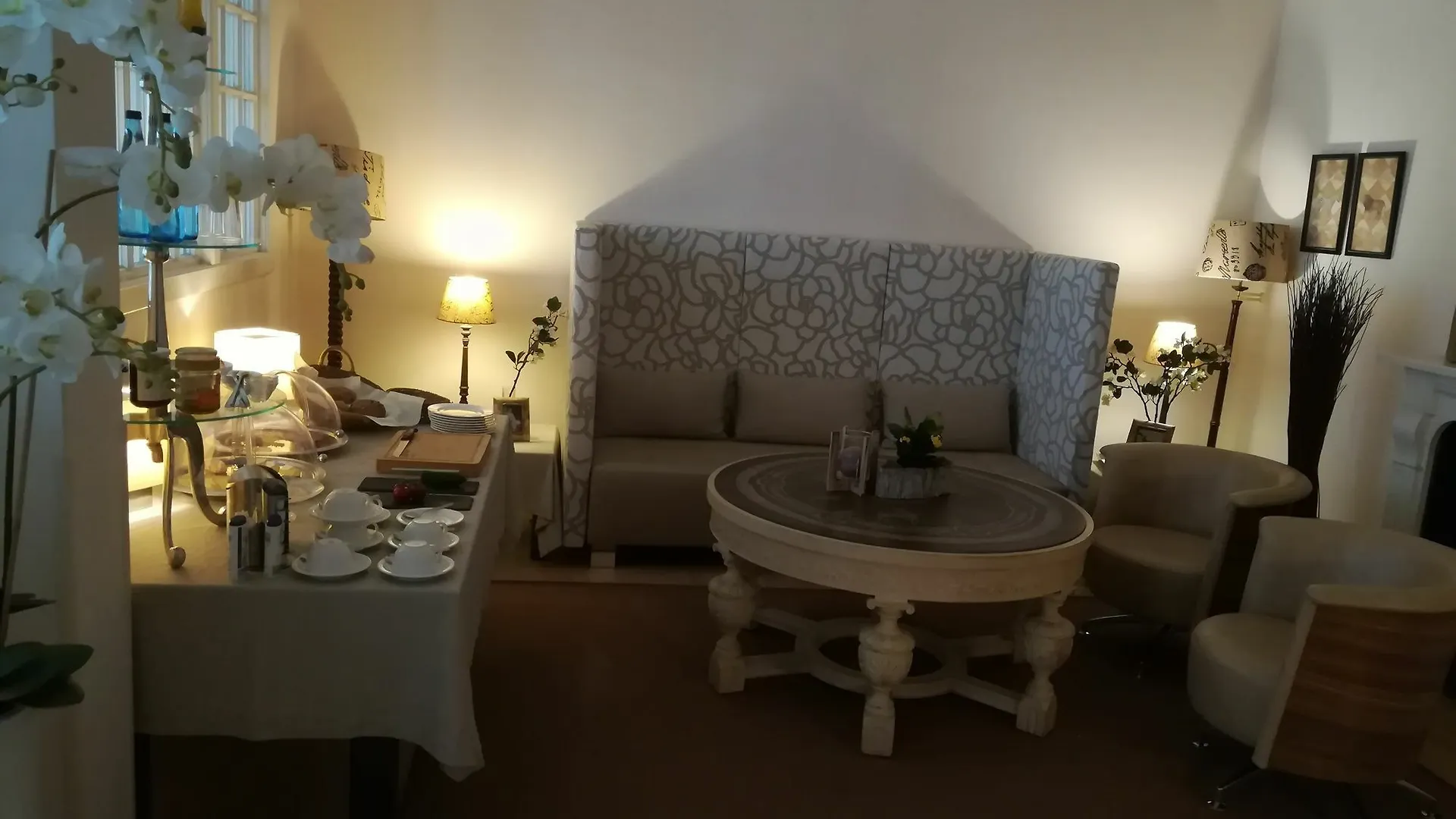 Living Am Carlsplatz Apartment Дюссельдорф 4*,