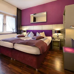 Am Wehrhahn 2*, Dusseldorf Germany