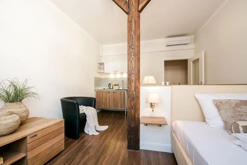 Living Am Carlsplatz Apartment Dusseldorf Germany