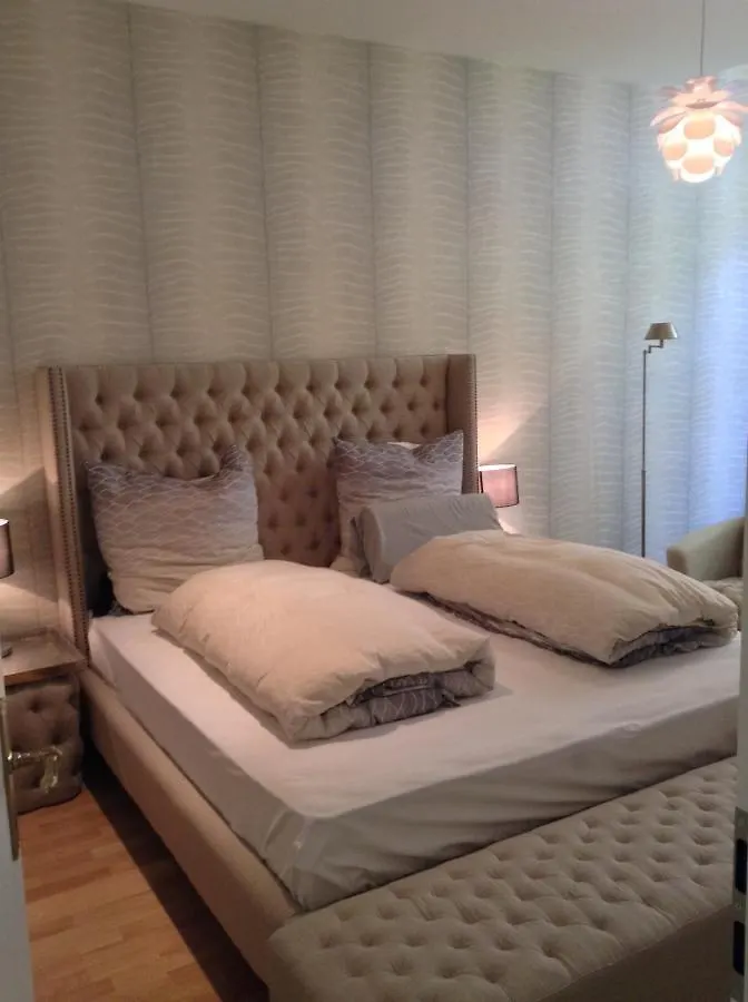**** מלון דירות דיסלדורף Living Am Carlsplatz Apartment גרמניה