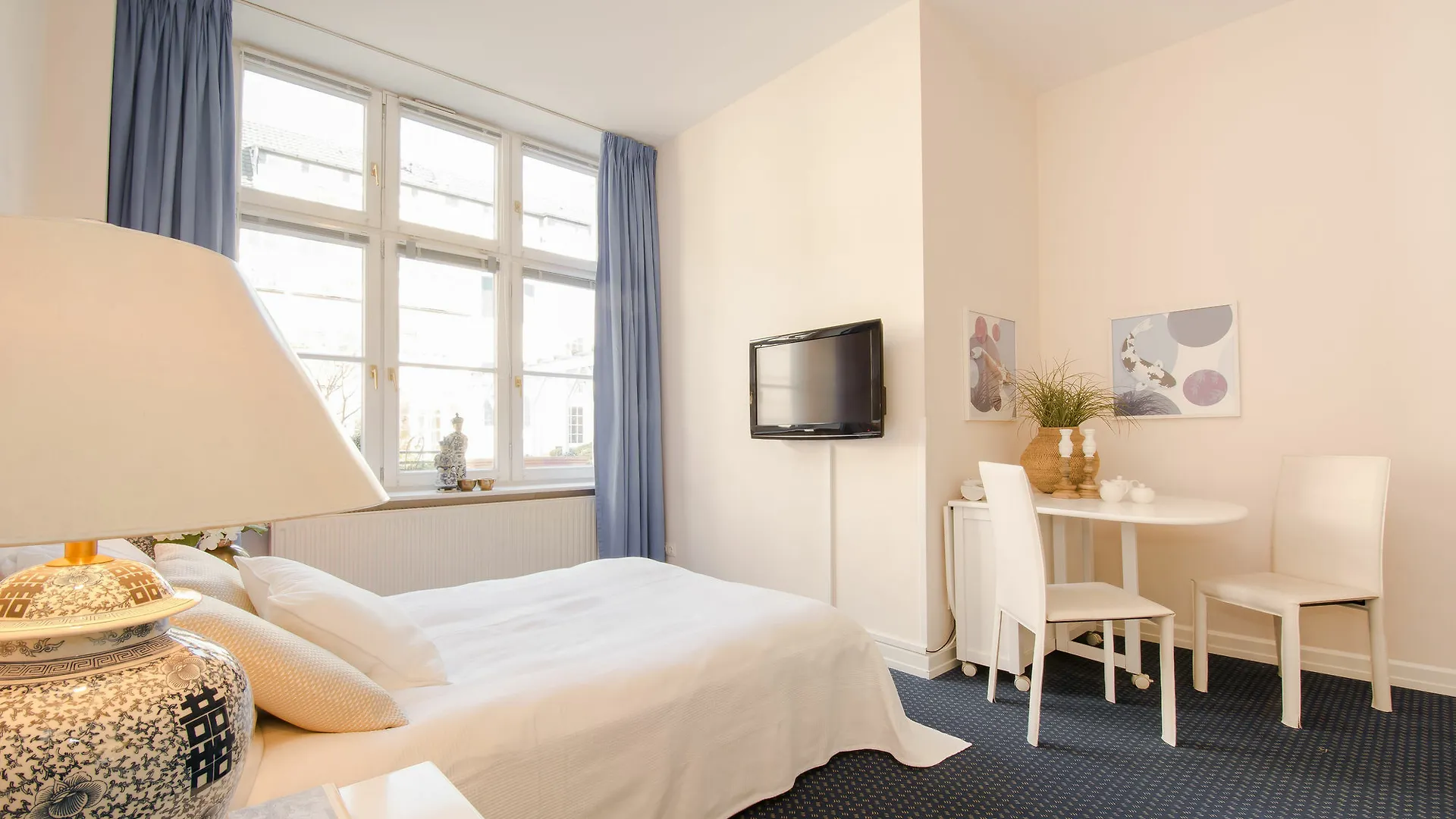 דיסלדורף Living Am Carlsplatz Apartment 4*,